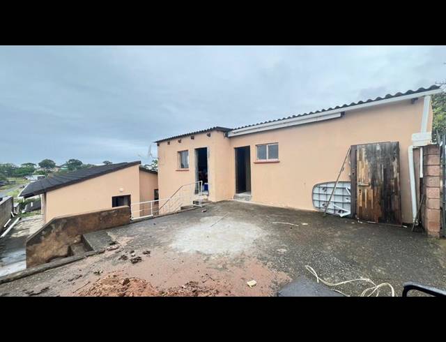 3 BEDROOM HOUSE FOR SALE IN UMLAZI Q